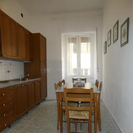 A La Gare * Специя