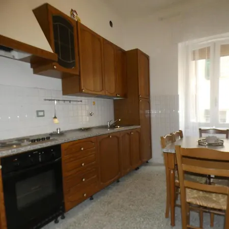 A La Gare Apartamento *