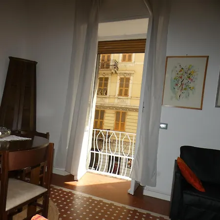 A La Gare Apartment